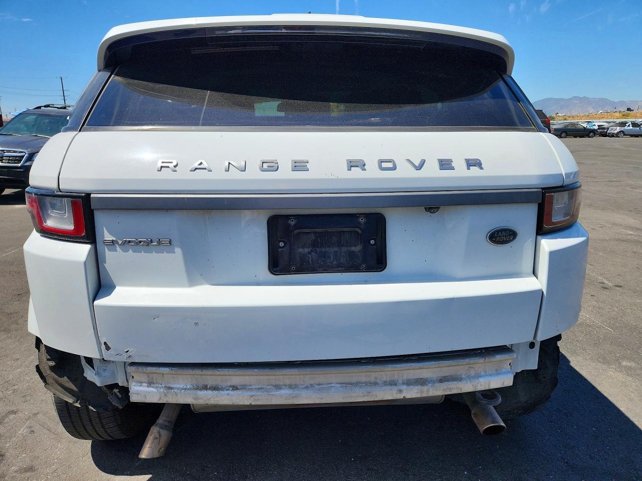 2017 Land Rover Range Rover Evoque Se - Image 6