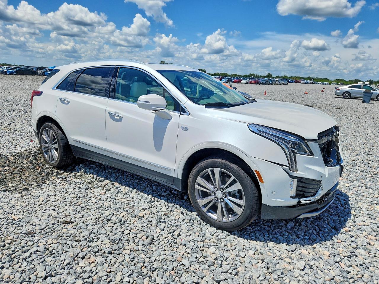 2024 Cadillac Xt5 Premium Luxury - Image 4