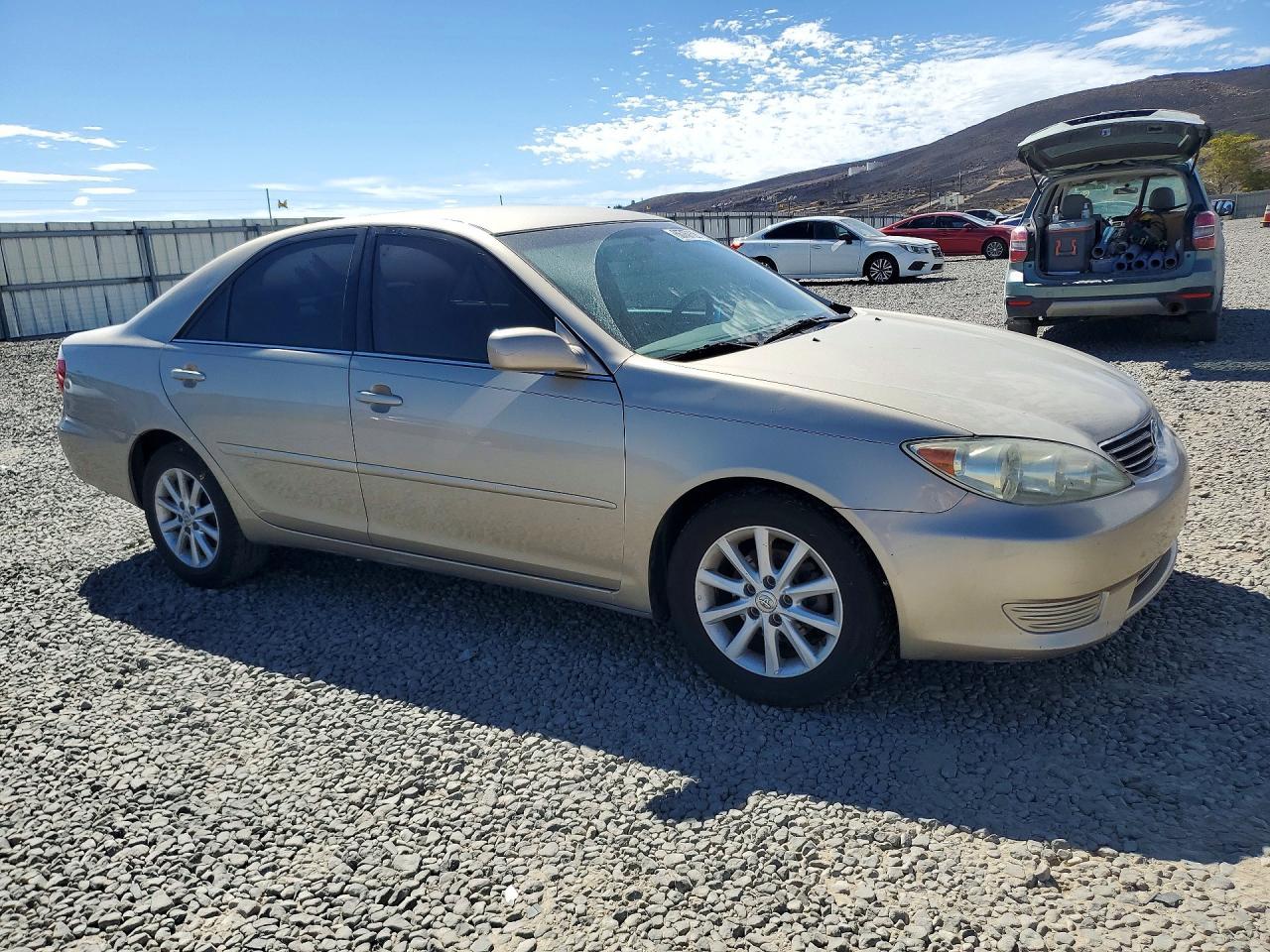 2006 Toyota Camry Le - Image 4