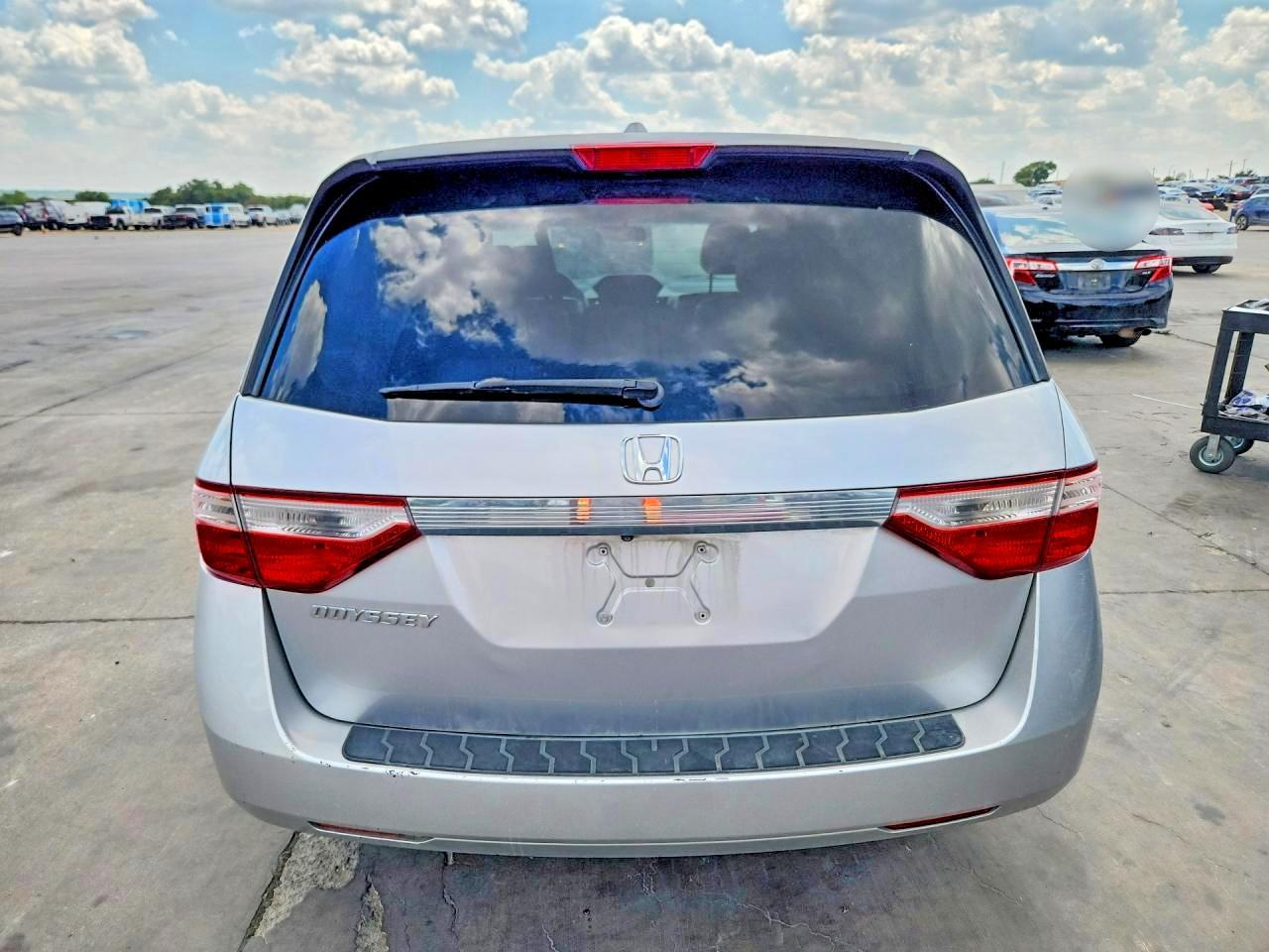 2013 Honda Odyssey Exl - Image 6