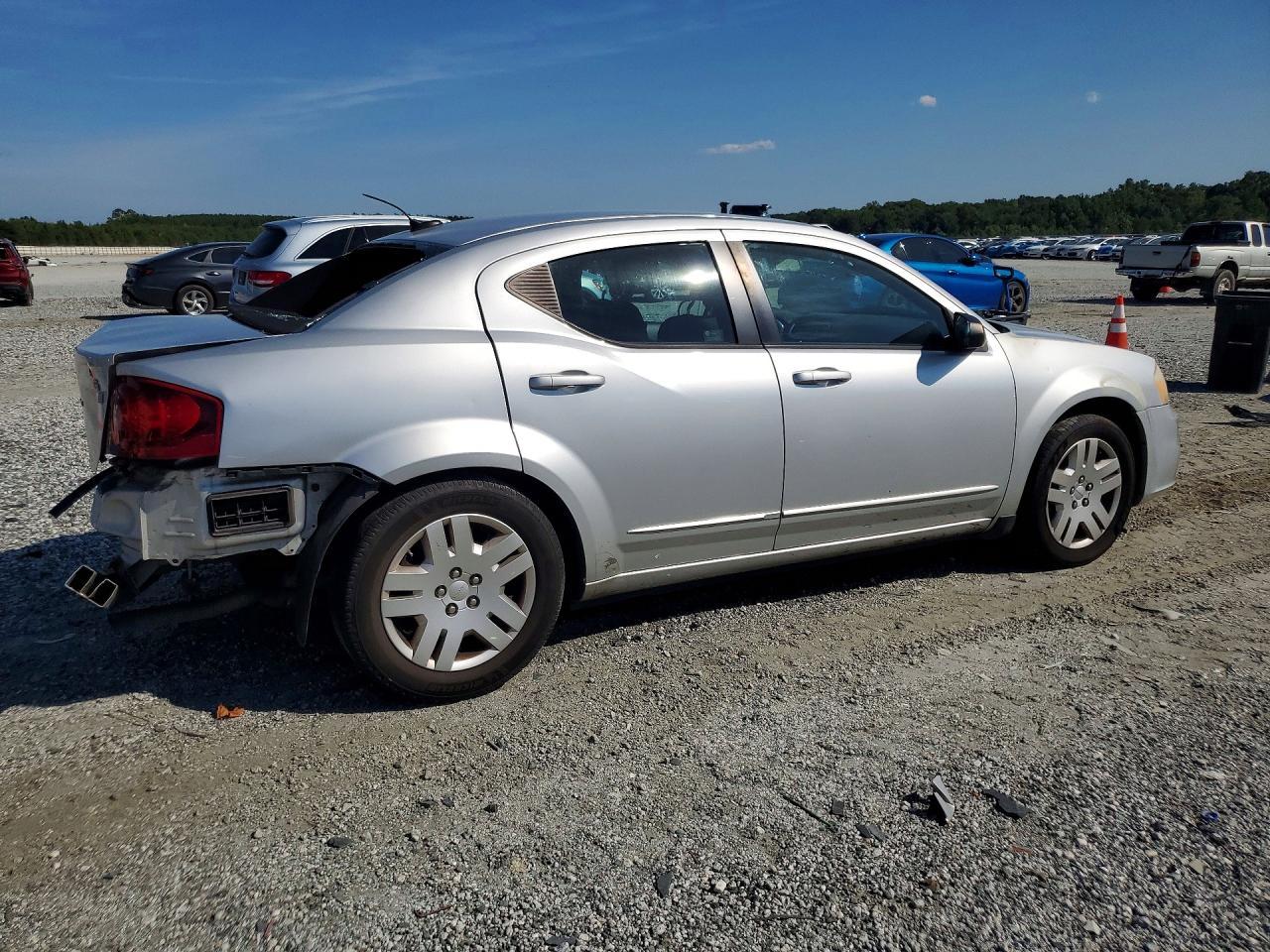 2012 Dodge Avenger Se - Фото 3
