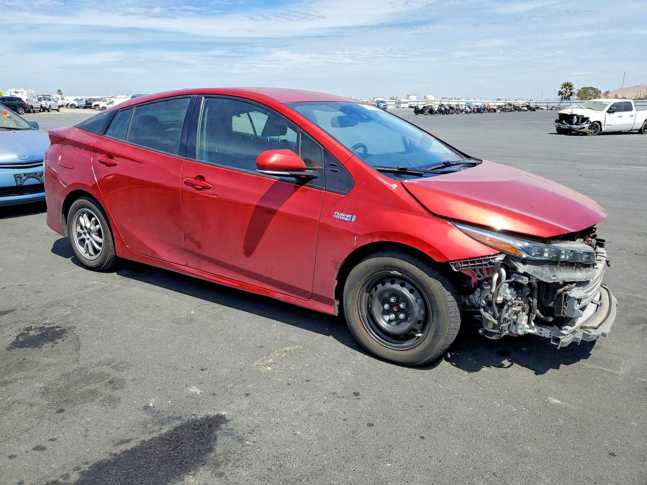 2017 Toyota Prius Prime Advanced - Image 4