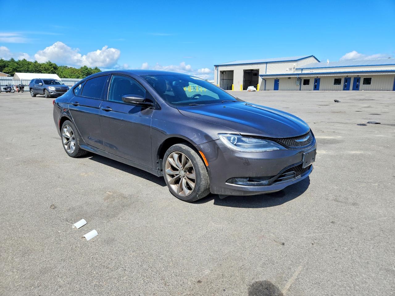 2015 Chrysler 200 S - Фото 4