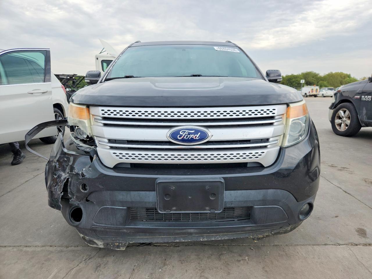 2015 Ford Explorer Xlt - Image 5