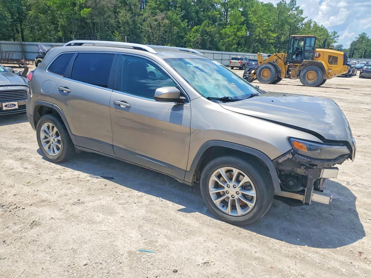 2019 Jeep Cherokee Latitude - Image 4