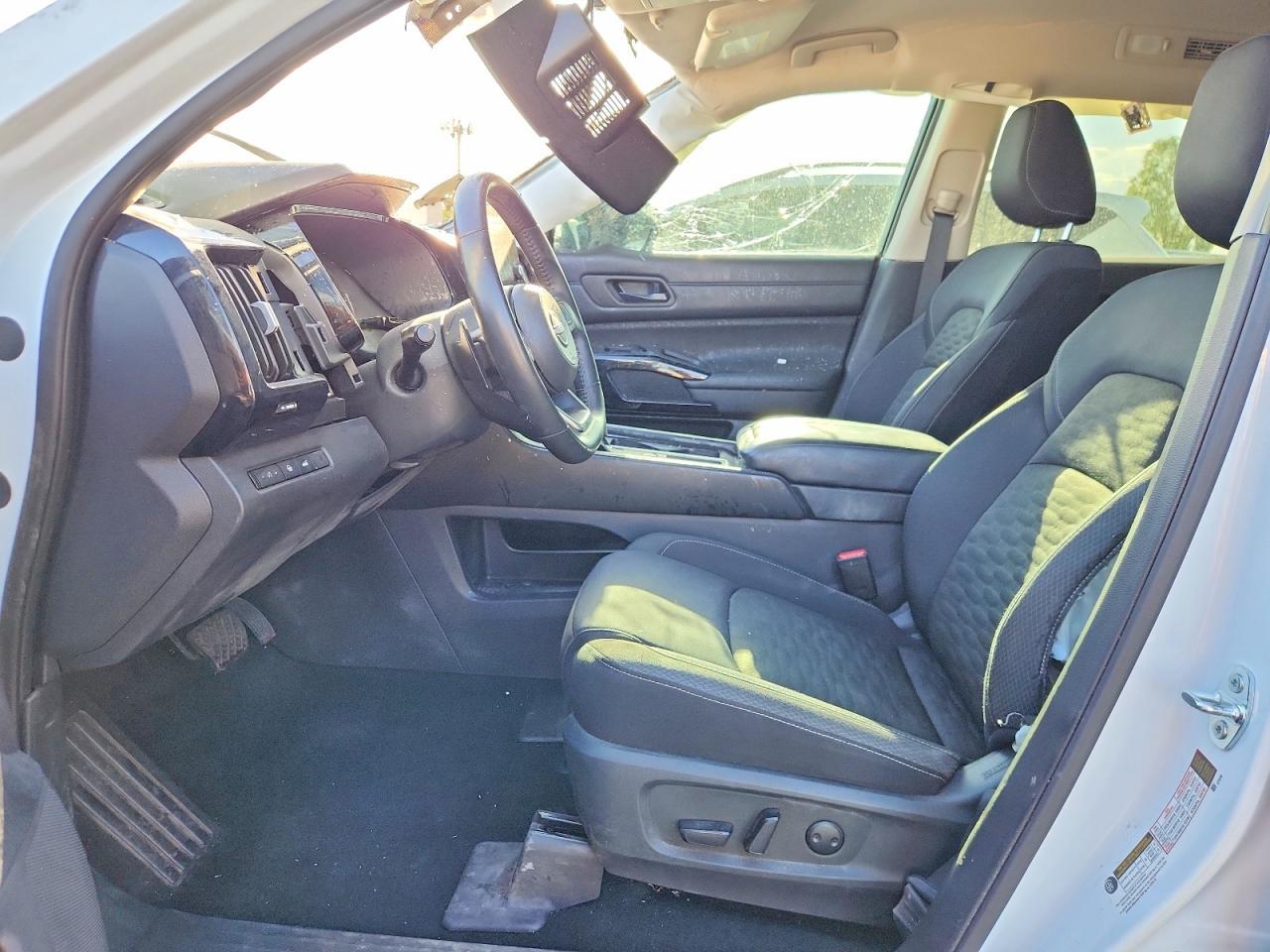 2025 Nissan Pathfinder Sv - Image 7