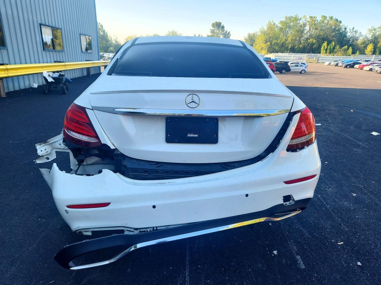 2017 Mercedes-Benz E 300 4Matic - Image 6