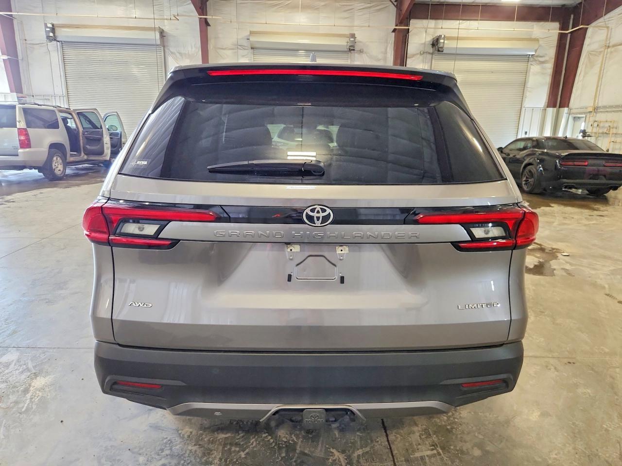 2026 Toyota Grand Highlander Limited - Image 6