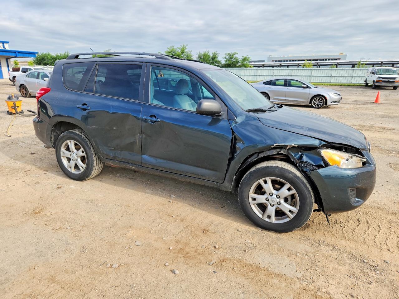 2012 Toyota Rav4 Base - Image 4