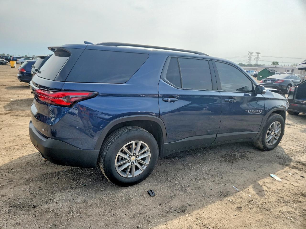 2023 Chevrolet Traverse Lt - Фото 3