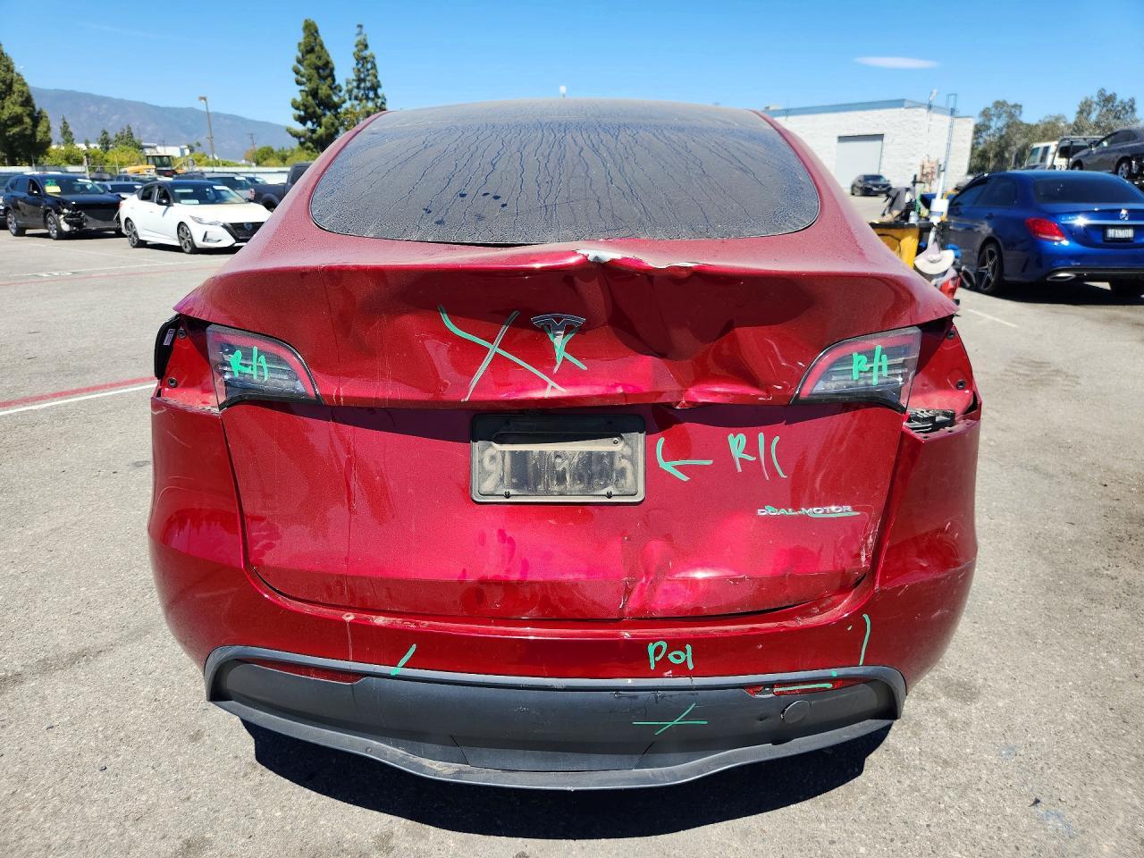 2024 Tesla Model Y - Фото 6