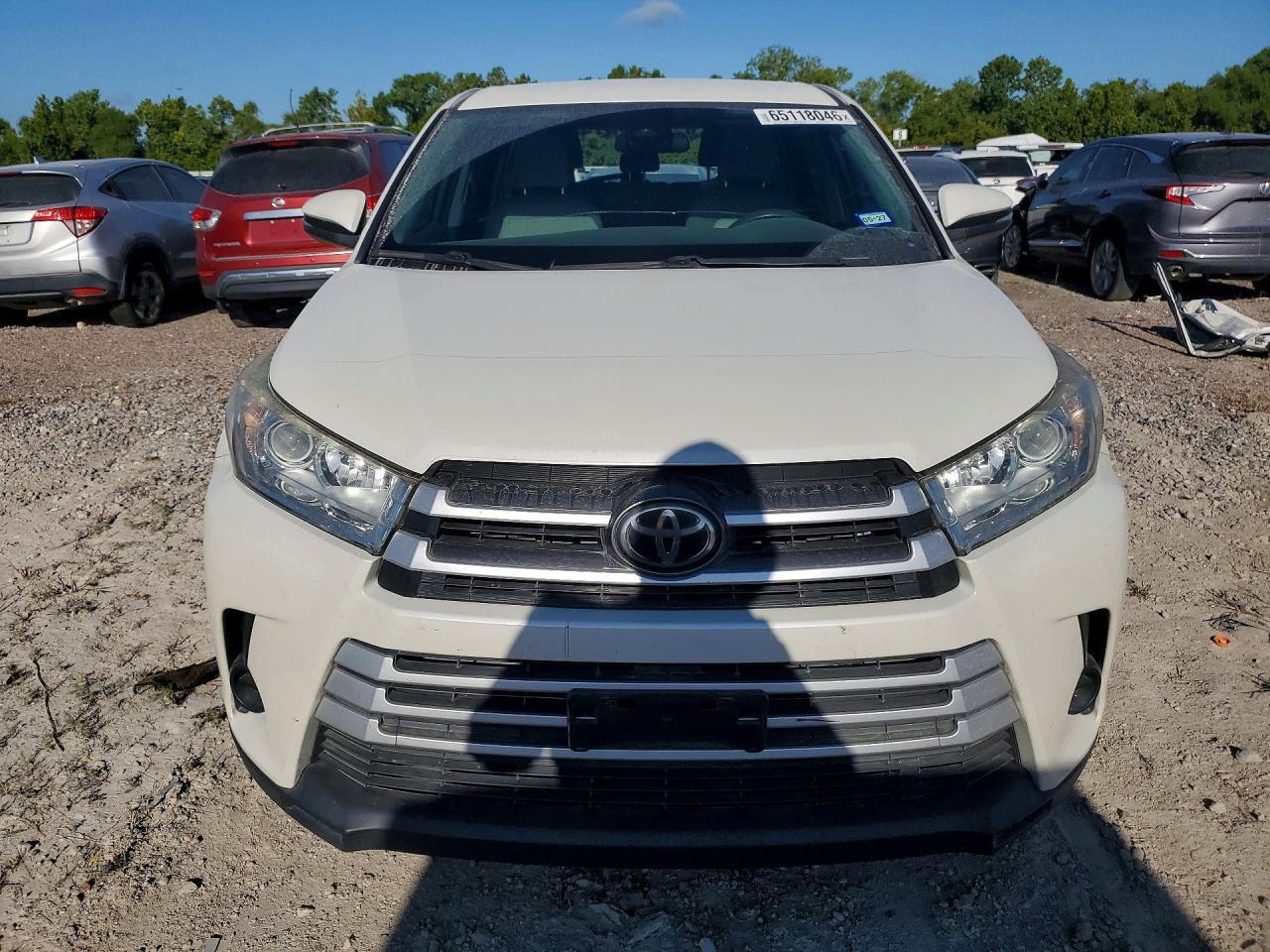 2019 Toyota Highlander Le - Image 5