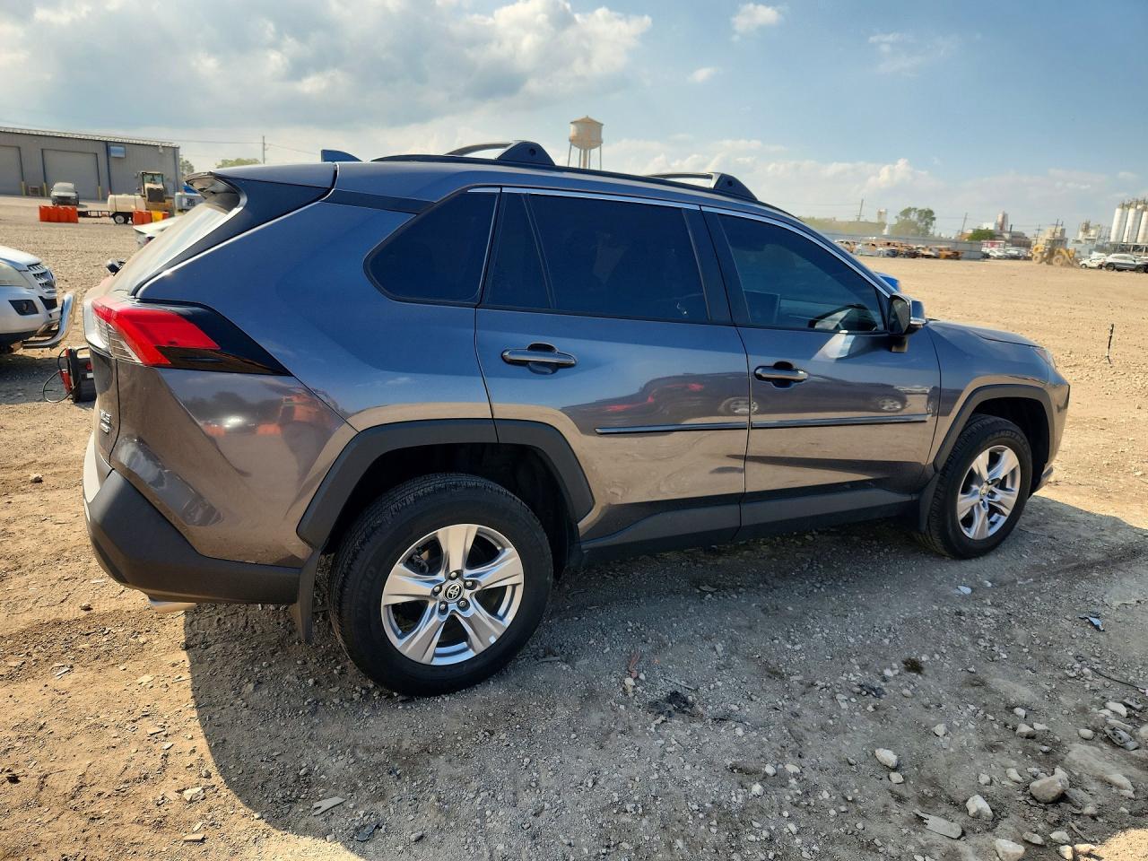 2024 Toyota Rav4 Xle - Фото 3