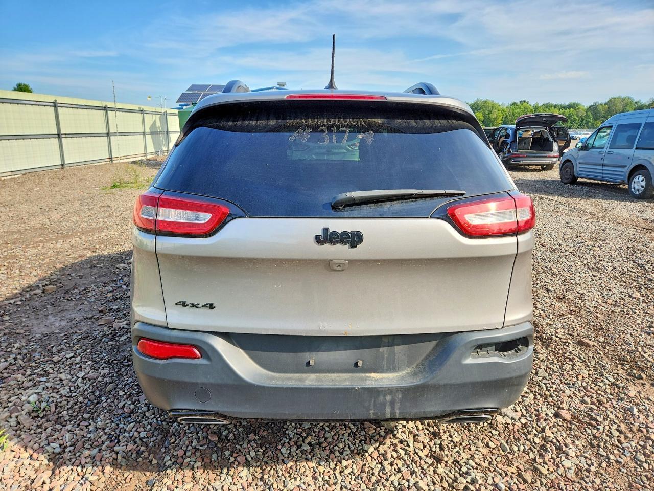 2018 Jeep Cherokee Latitude - Image 6