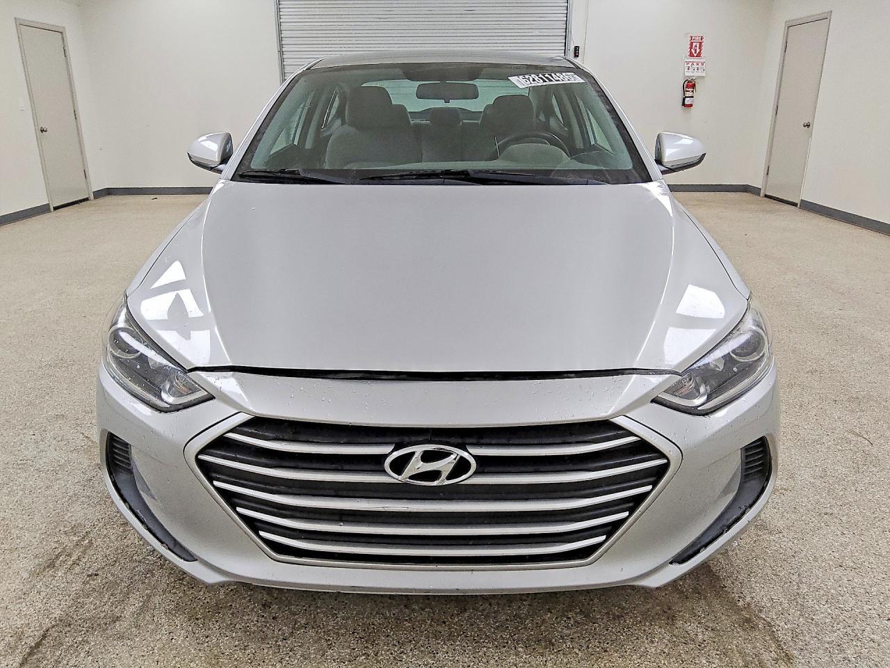 2018 Hyundai Elantra Se - Image 5