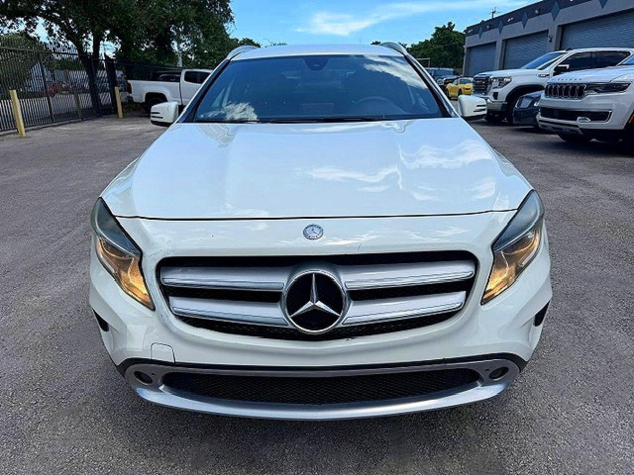 2017 Merz Gla 250 - Image 5