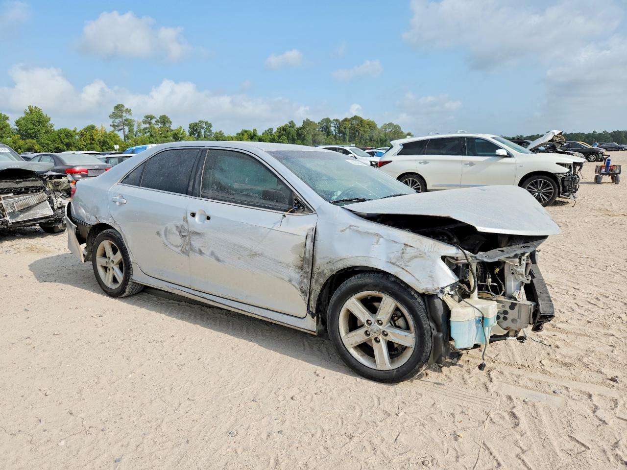 2014 Toyota Camry Se - Фото 4