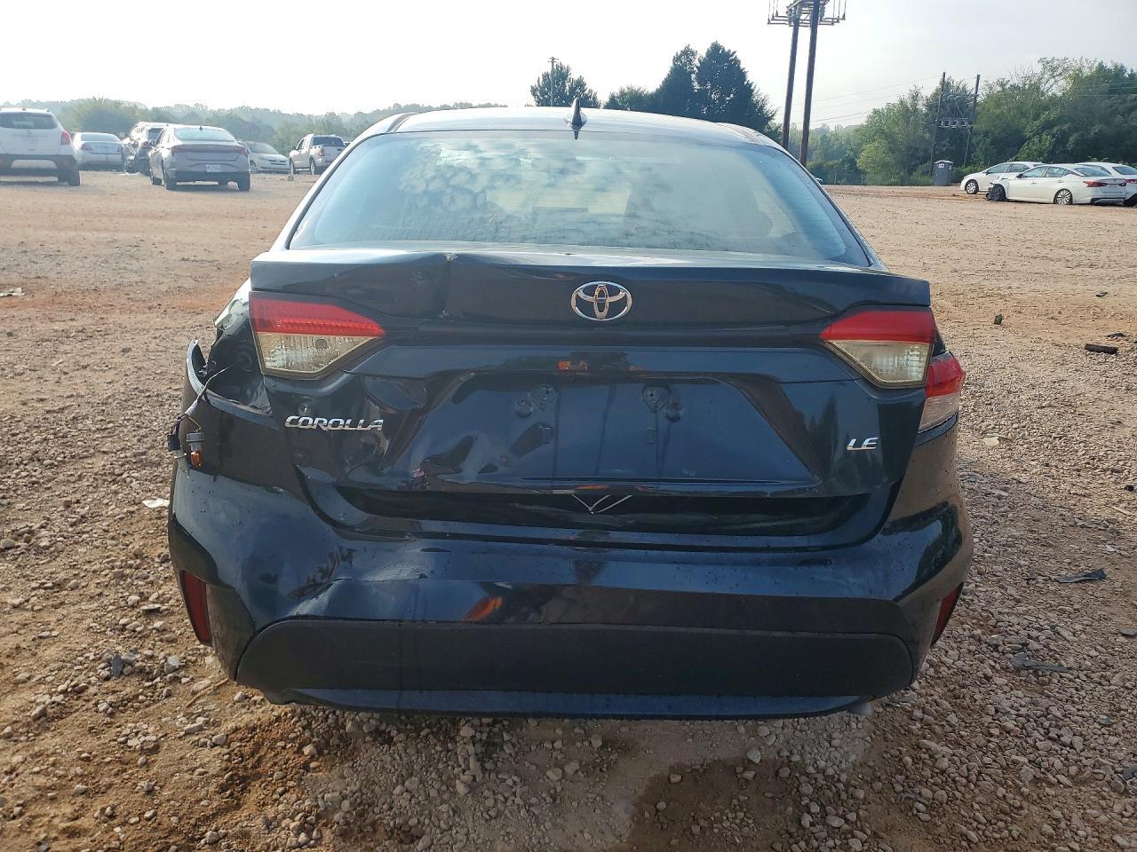 2021 Toyota Corolla Le - Image 6