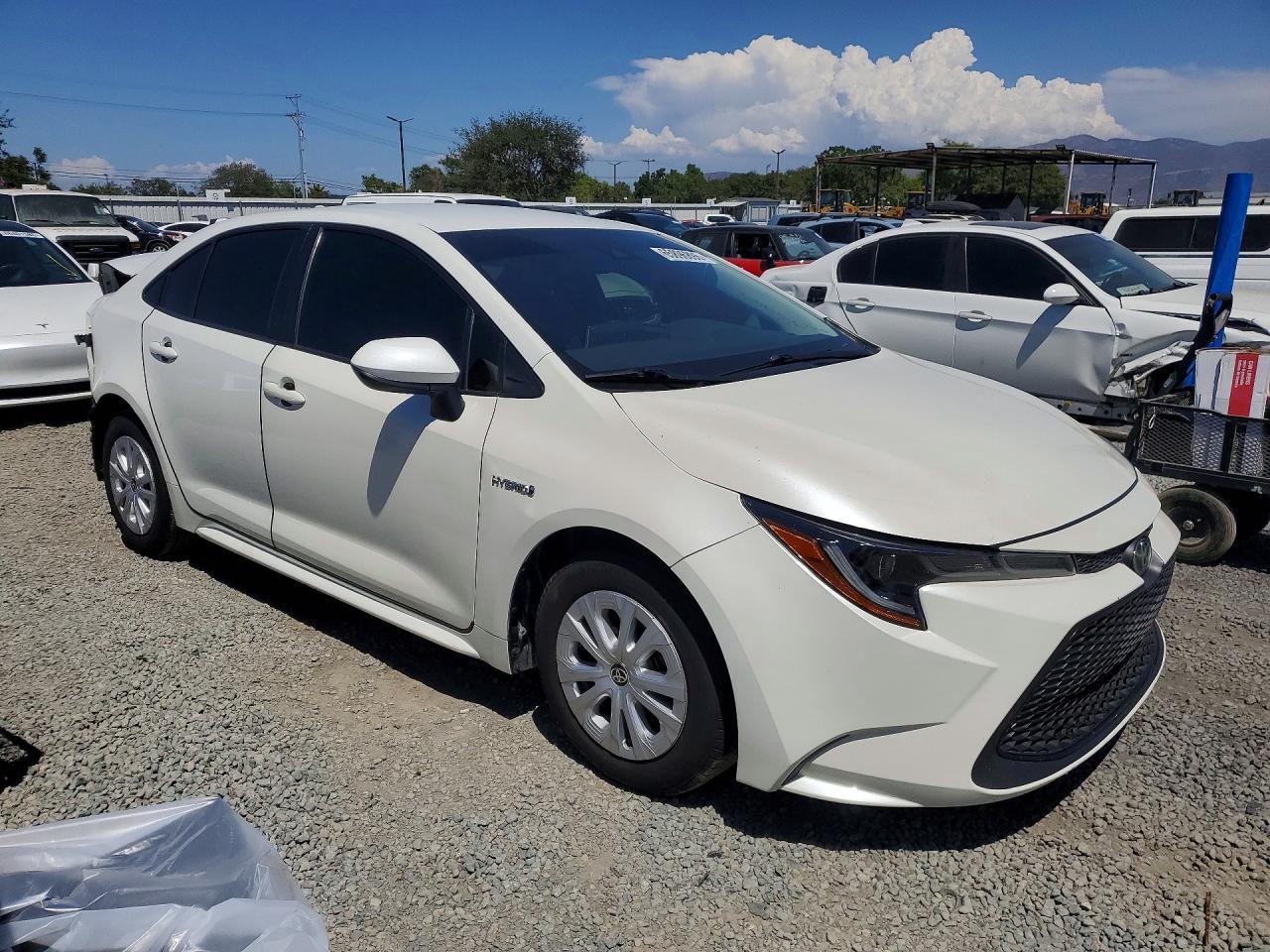 2021 Toyota Corolla Le - Фото 4
