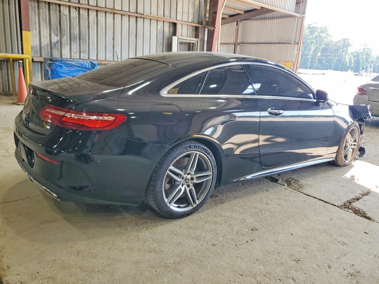 2018 Mercedes-Benz E 400 - Фото 3