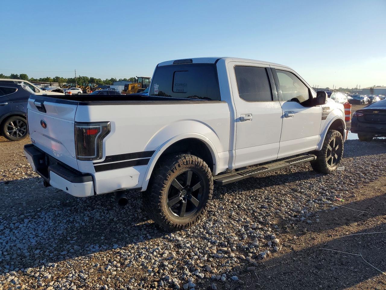 2017 Ford F150 Supercrew - Фото 3