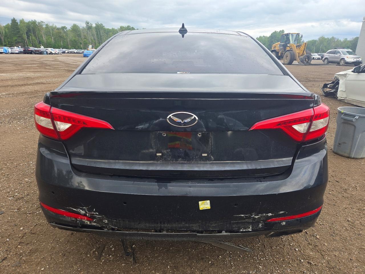 2015 Hyundai Sonata Sport - Image 6