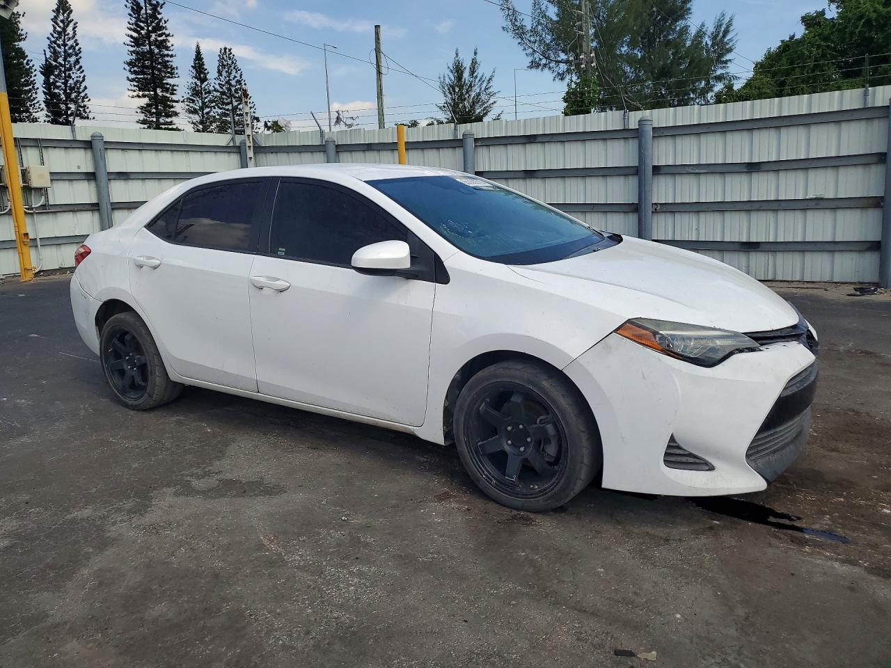 2019 Toyota Corolla Le - Image 4