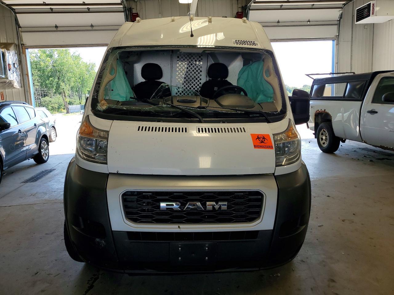2019 Ram Promaster 2500 Delivery Van - Фото 5
