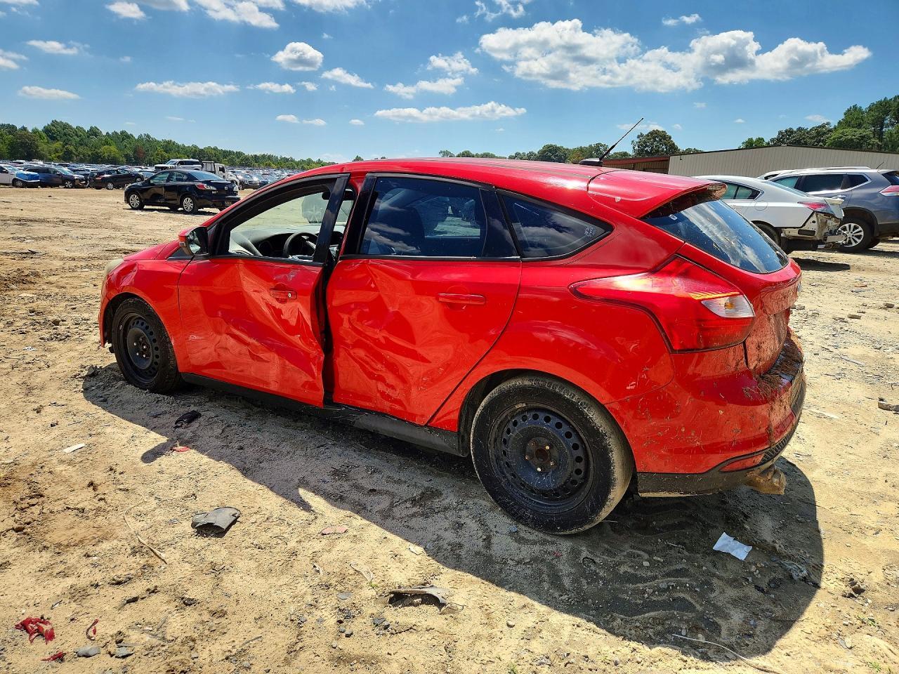 2012 Ford Focus Se - Фото 2
