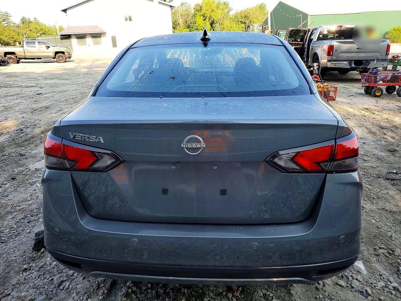 2025 Nissan Versa Sv - Image 6
