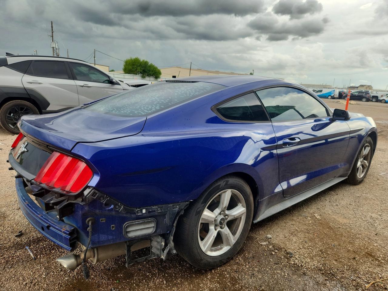 2016 Ford Mustang - Image 3