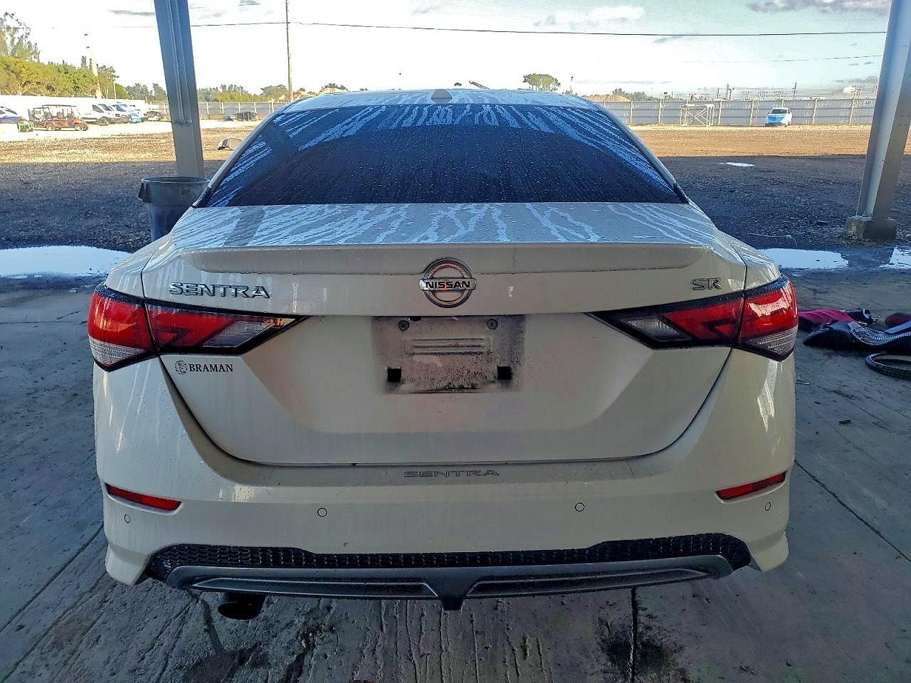 2020 Nissan Sentra Sr - Image 6