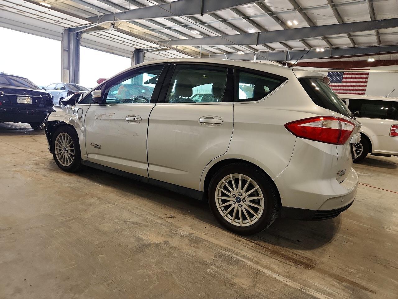 2013 Ford C-Max Premium - Image 2