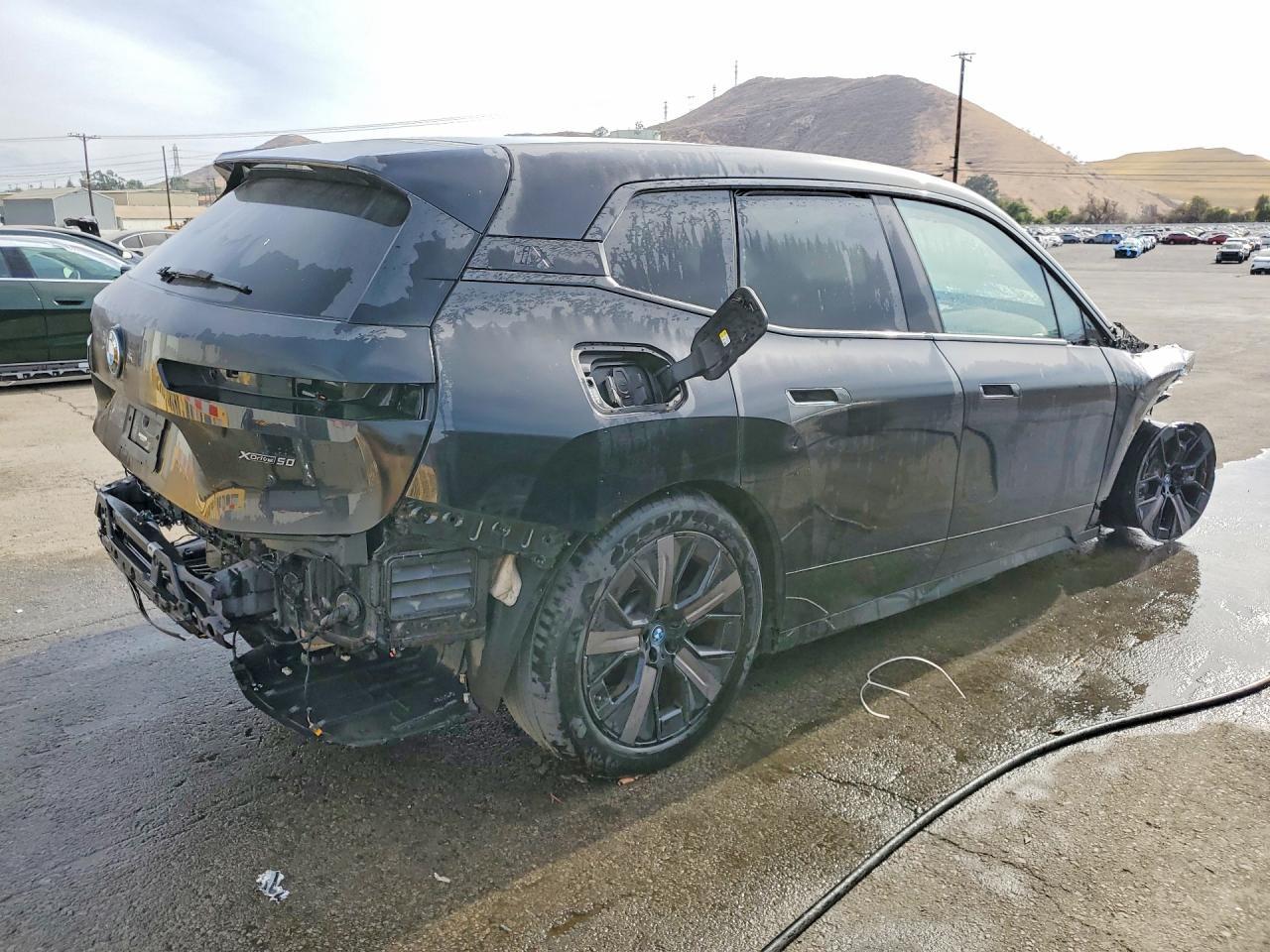2024 BMW Ix xDrive50 - Фото 3