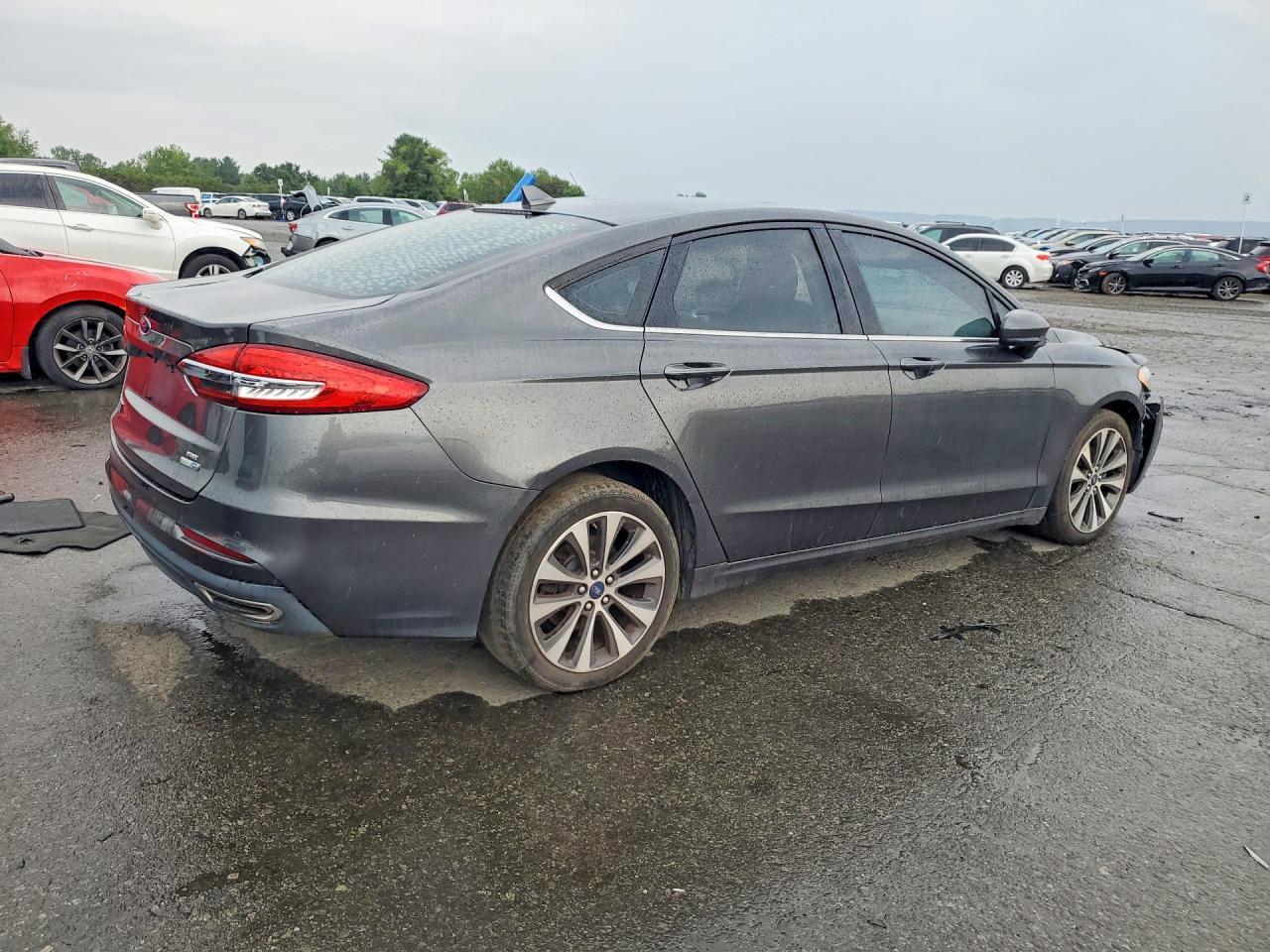 2019 Ford Fusion Se - Фото 3
