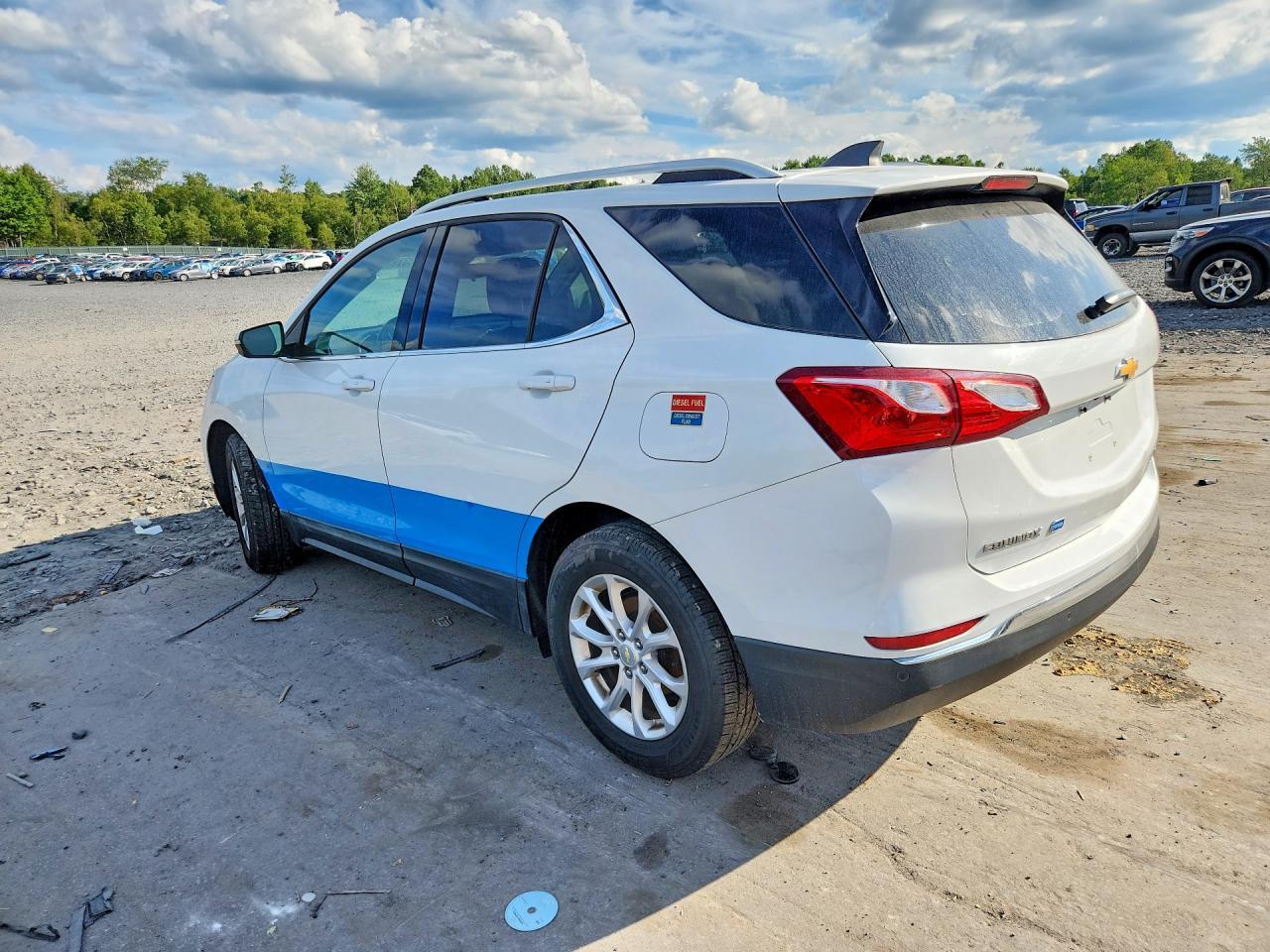 2019 Chevrolet Equinox Lt - Image 2