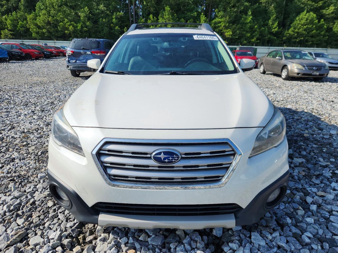 2016 Subaru Outback 3.6R Limited - Image 5