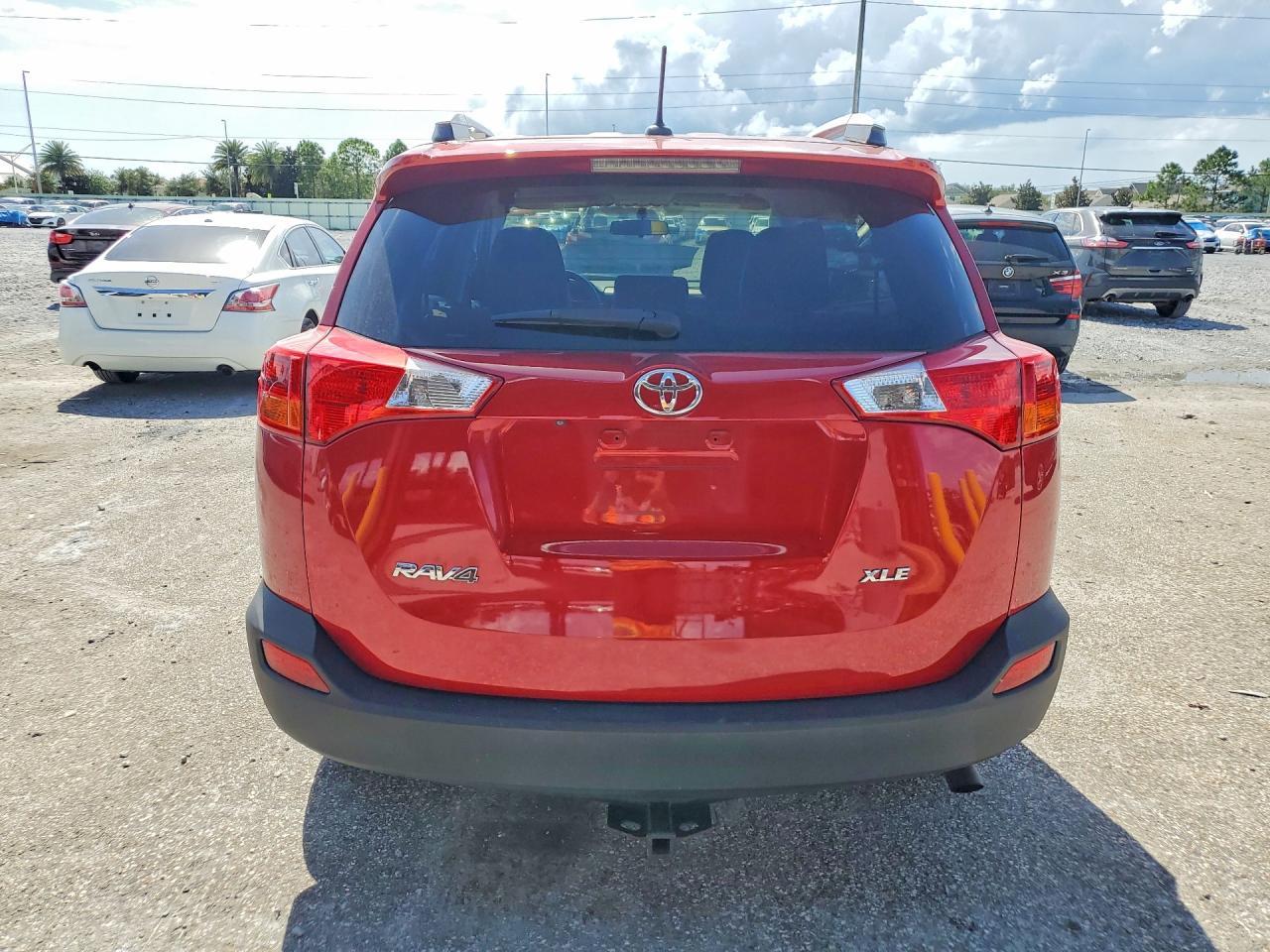 2015 Toyota Rav4 Xle - Image 6