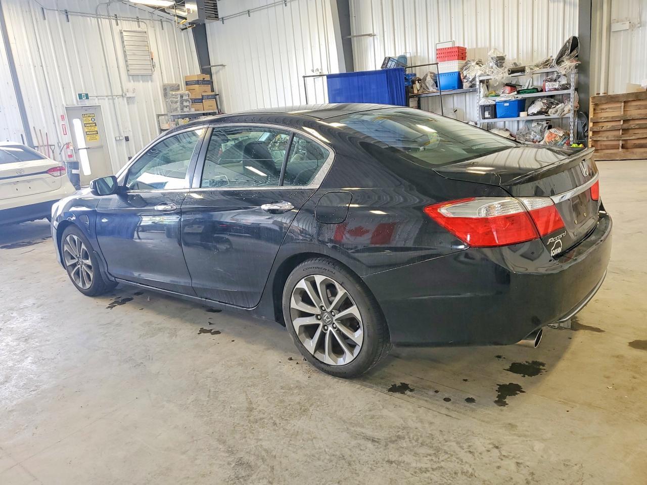 2015 Honda Accord Sport - Фото 2