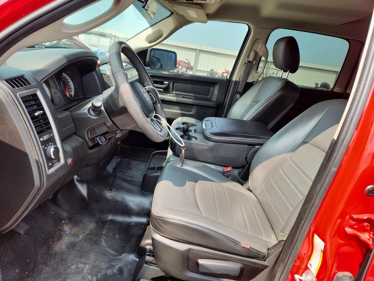 2022 Ram 1500 Classic Tradesman - Фото 7