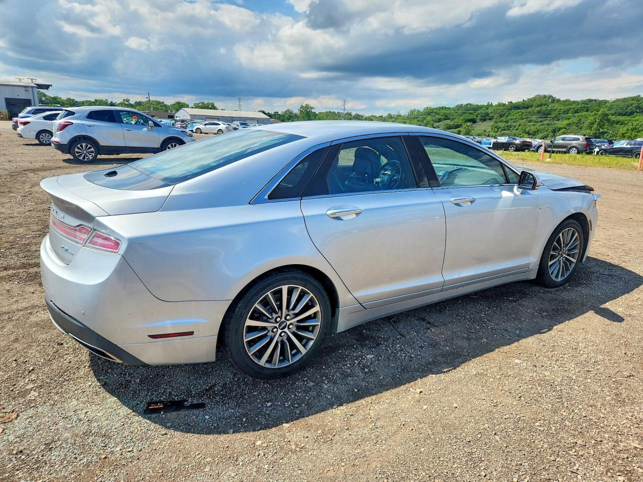 2017 Lincoln Mkz Select - Image 3