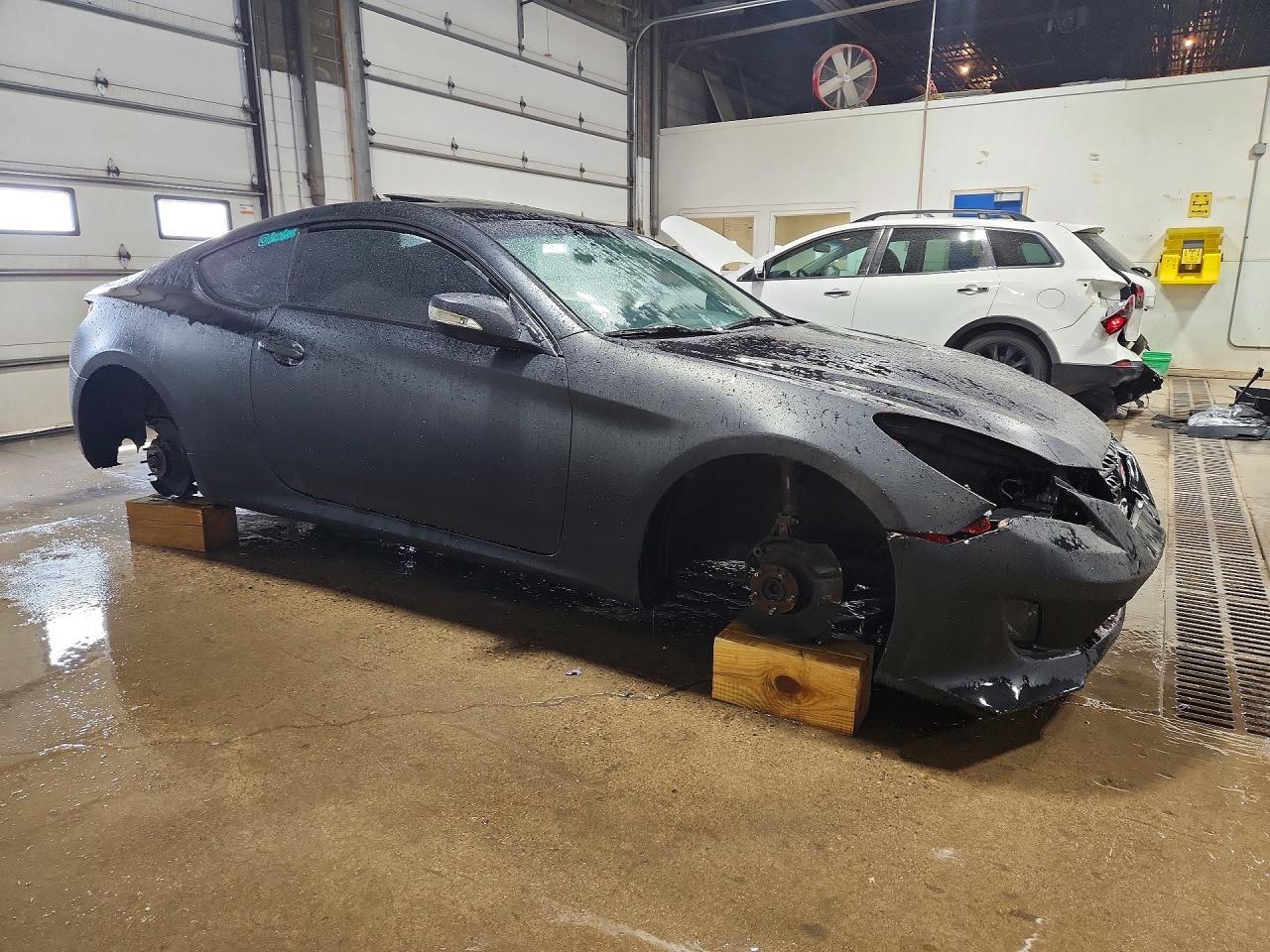 2011 Hyundai Genesis Coupe 3.8L R-Spec - Фото 4