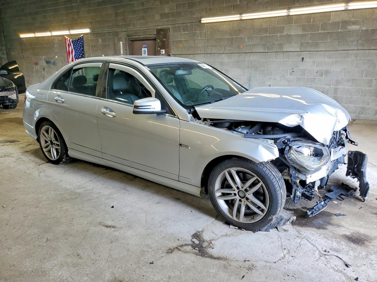 2013 Mercedes-Benz C 300 4Matic - Фото 4