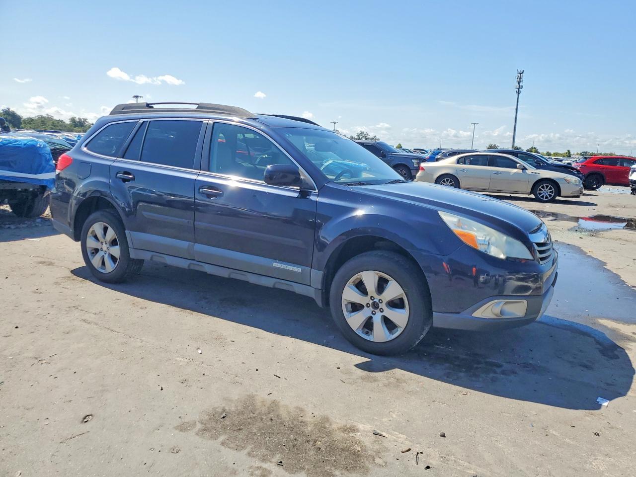 2012 Subaru Outback 2.5I Premium - Image 4