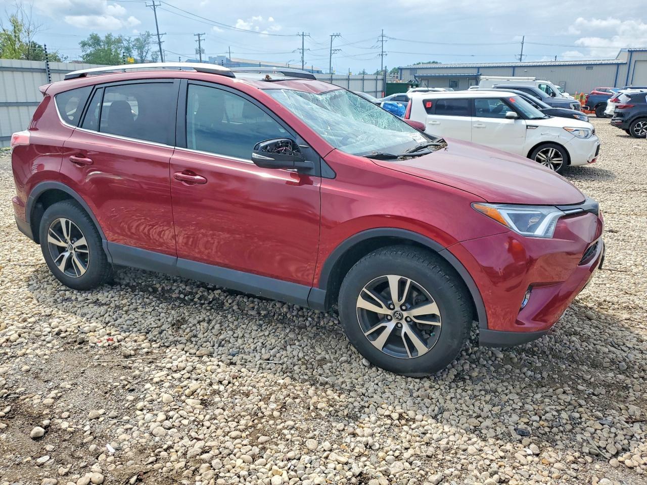 2018 Toyota Rav4 Xle - Image 4