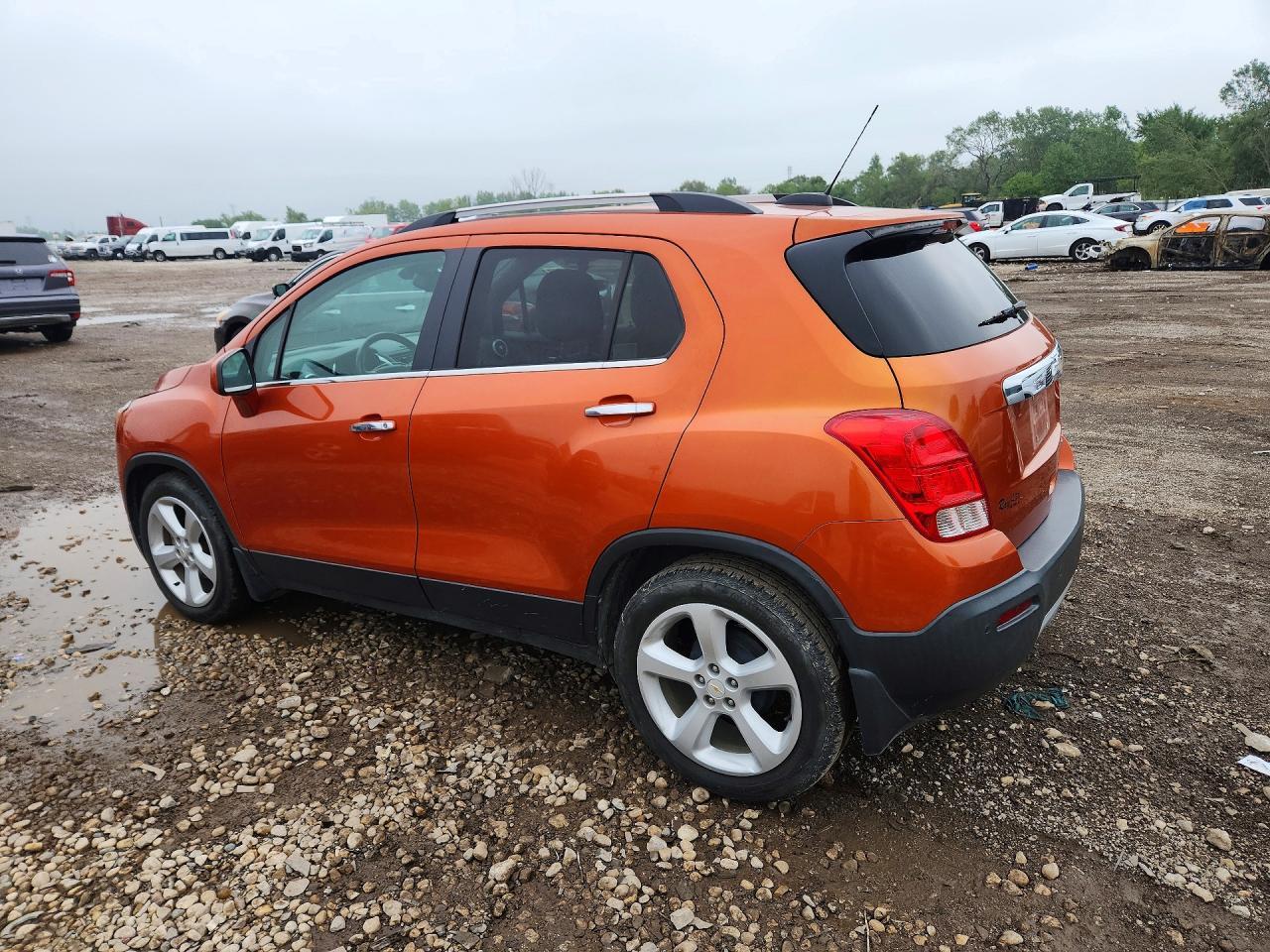 2015 Chevrolet Trax Ltz - Image 2