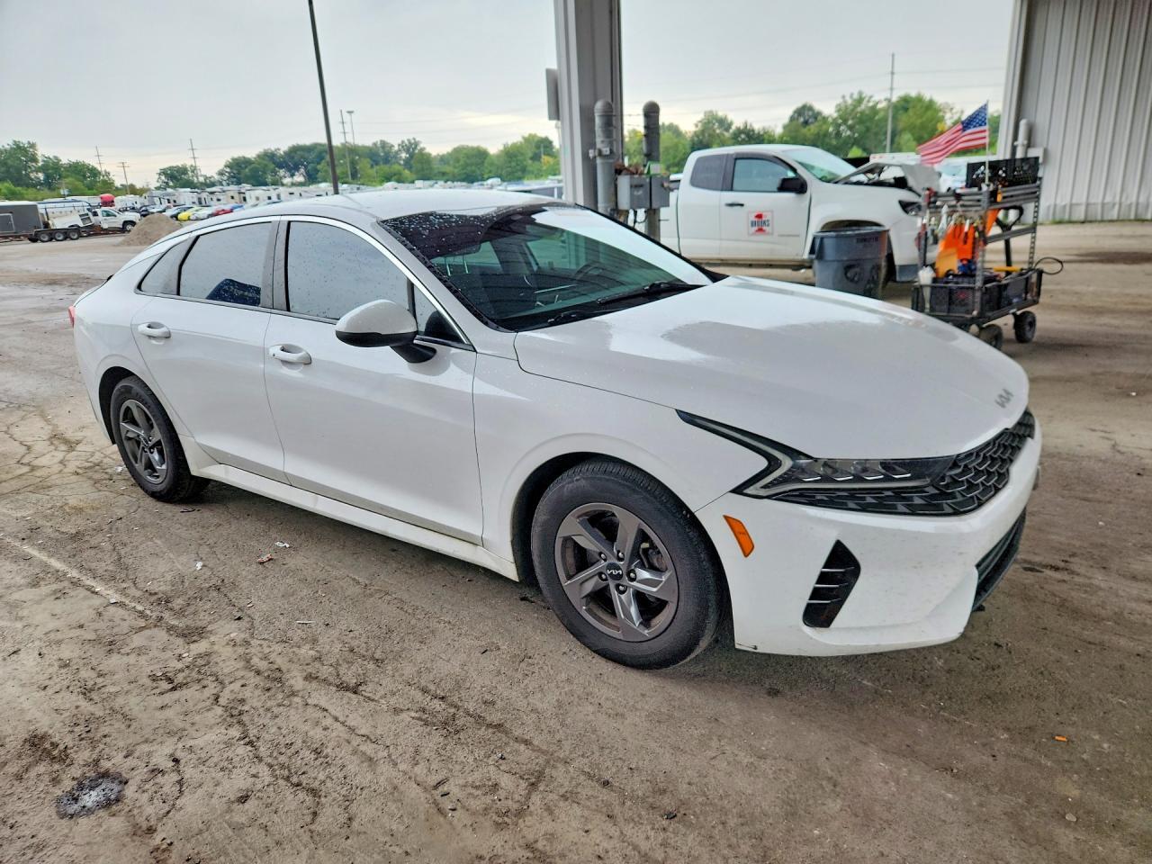 2023 Kia K5 Lxs - Image 4