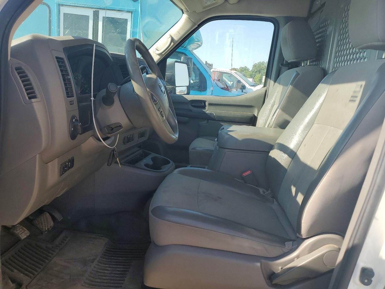 2016 Nissan Nv2500 Delivery Van - Image 7