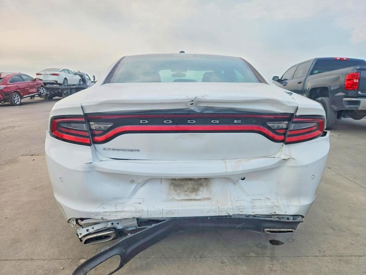 2022 Dodge Charger Sxt - Image 6