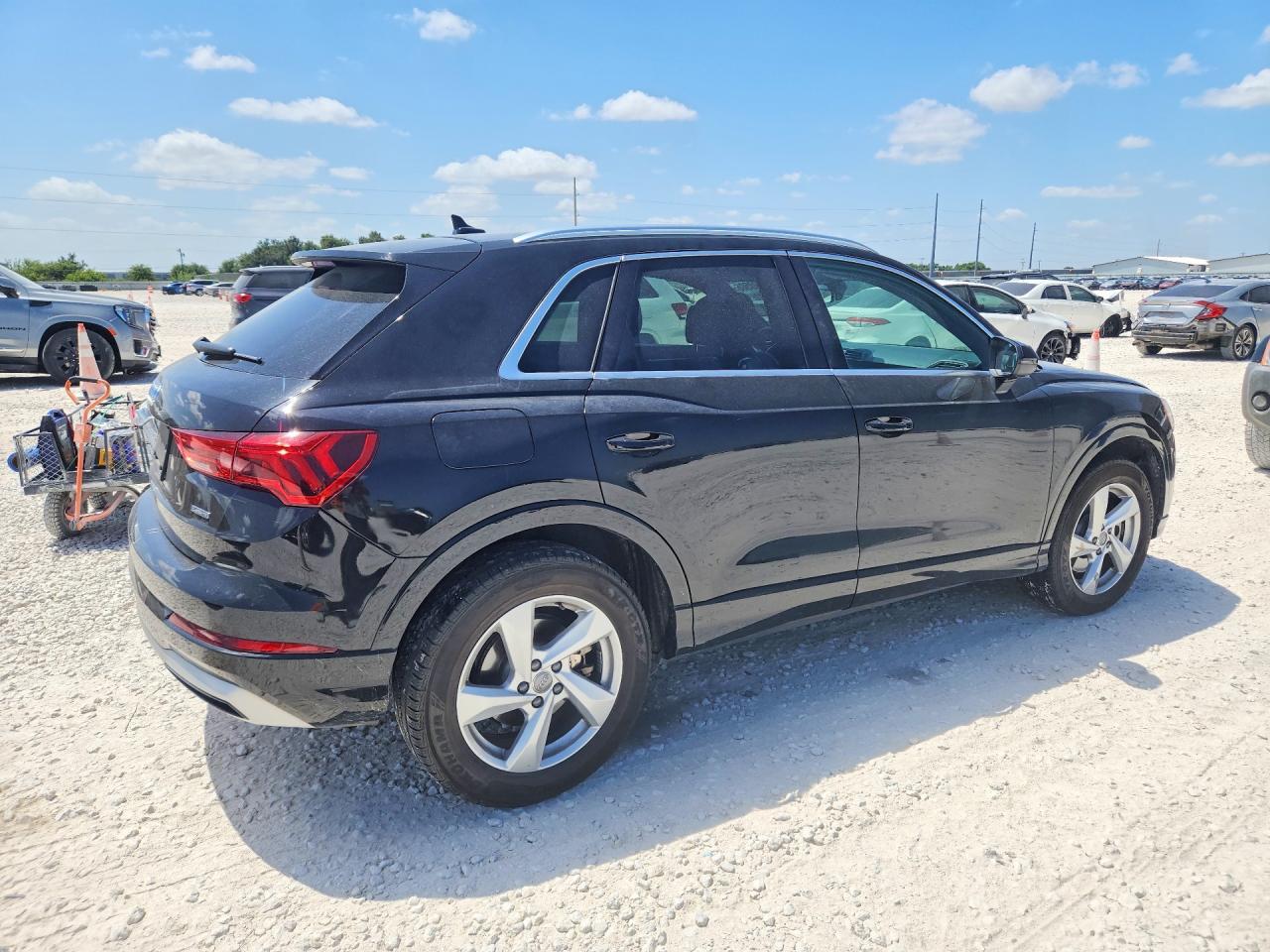 2019 Audi Q3 Premium - Фото 3